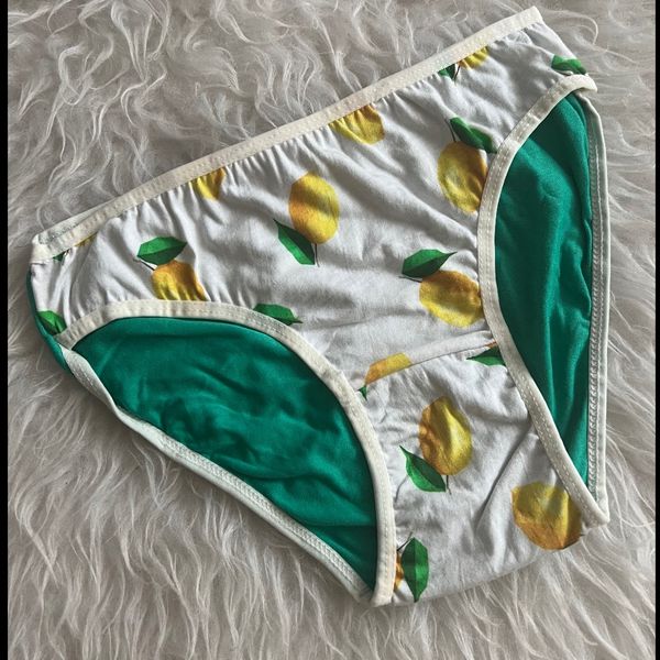 شورت نخی طرحدار