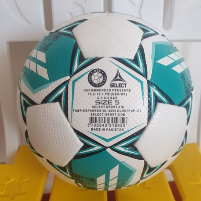 توپ چمن سایز 5 سلکت