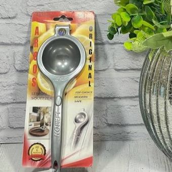 آبمیوه‌گیر دستی فلزی عروس سایز بزرگ