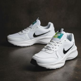 🎁 کفش ورزشی مردانه نایکی مدل Zoom-سفید کفش ورزشی مردانه نایکی مدل Zoom 👟