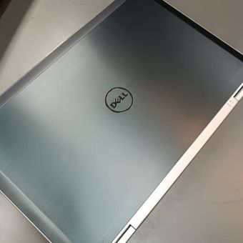 لپ تاپ دل مدل Dell Latitude E6530 |15.6"inch |i5-3210M |8GB |NVIDIA NVS 52000N 1G |120GB SSD (استوک)