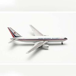 China Airlines Boeing 767-200 – B-1836   536455