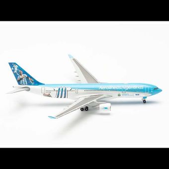 Aerolíneas Argentinas Airbus A330-200 - Selección de Argentina - LV-FVH     537247