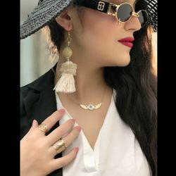 گردنبند استیل وارداتی بال فرشته طلایی رنگ ثابت