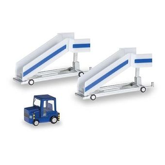 Passenger Stairs + Tractor    551861