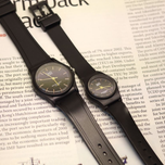 ساعت Q&Q صفحه مشکی