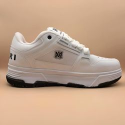 کتانی مردانه امیری مدل MA2 رنگ سفید مشکی با جنس فابیلاک