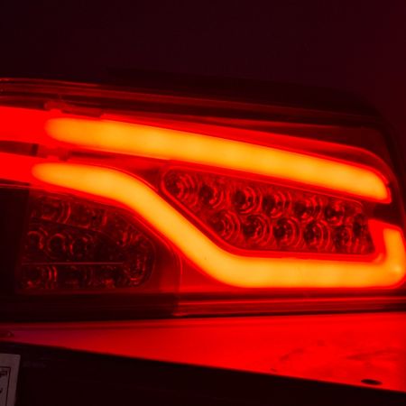 چراغ اسپرت پارس و 405 کادنزا