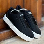 ونس برشکا مشکی زیره سفید