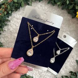 گردنبند دولاین جواهری پرنسسی طرح اشک طلایی و نقره ای