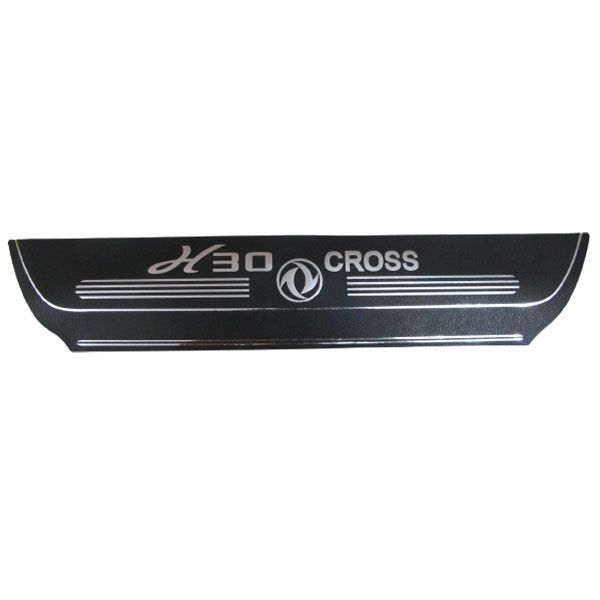 برچسب پارکابی خودرو مدل چرم کد IR112 مناسب برای اچ سی کراس بسته 4 عددی*453