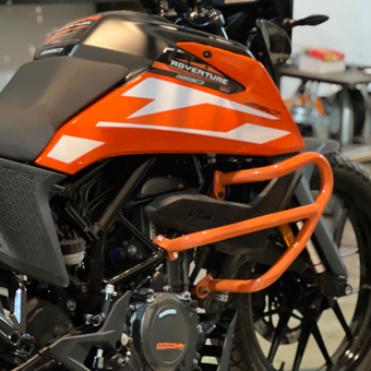 گارد کی تی ام ادونچر ktm adventure
