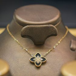 گردنی روبرتو کوین