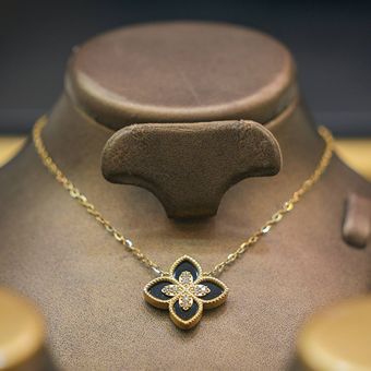 گردنی روبرتو کوین