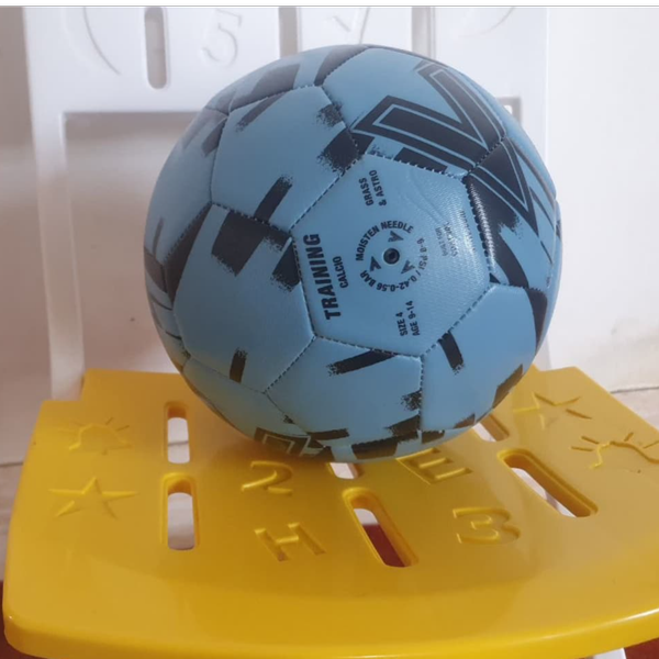 توپ چمن سایز 4