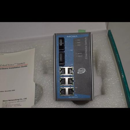 سوئیچ موگزا MOXA EDS-508-ss-sc
