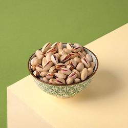 پسته احمدآقایی خام- 250 گرم