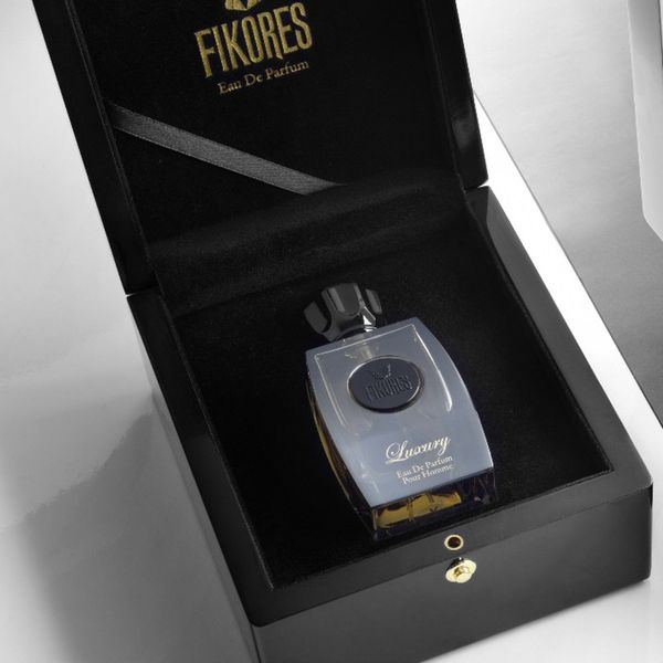 ادو پرفیوم مردانه فیکورس مدل Luxury Black حجم 80 میلی لیتر