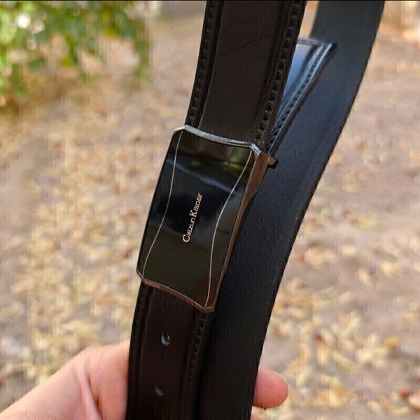 کمربند چرم طبیعی مردانه تک لایه گاوی با سگک پلاکی KG35PA9