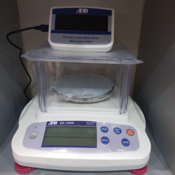 ترازو EK1000i کره ای