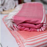 حوله حمام دستباف ریسما در دو رنگبندی روشن و جذاب - شماره 66/01