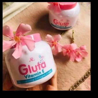 آبرسان ویتامین E و کلاژن گلوتا AR
