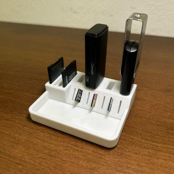 پایه نگهدارنده کارت حافظه و فلش مدل S3