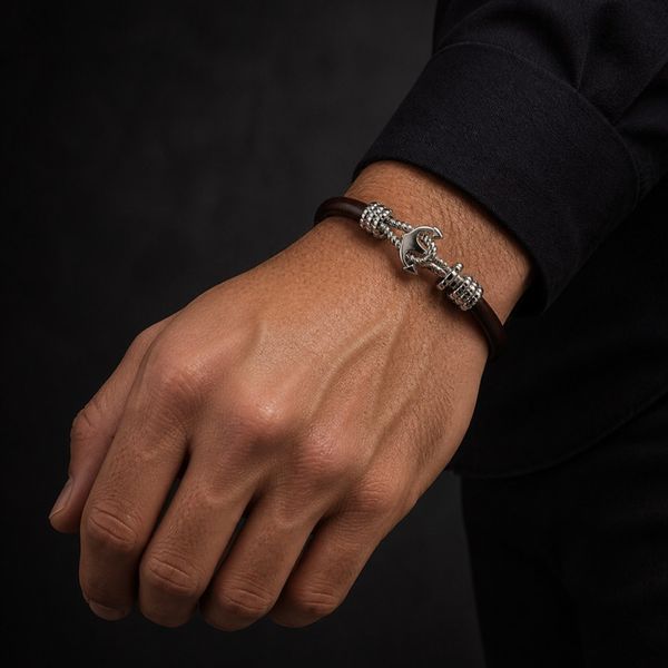 دستبند مردانه مدل تاج شب چرم طبیعی کد 3010