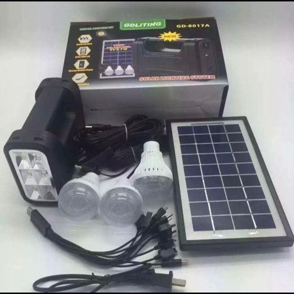 پنل خورشیدی کمپینگ چندکاره GDTIMES GD-07A | روشنایی و شارژ در هر شرایطی