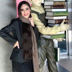 شال چهارخونه پاییزه نخی پلیسه وارداتی مشکی قهوه ای چهارخونه ریز پوم دار