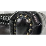 مبل یک نفره بازرگانی پارسین مدل چستر گلمیخ با پایه طلایی