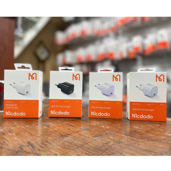 شارژر دیواری 20 وات مک دودو مدل CH-402