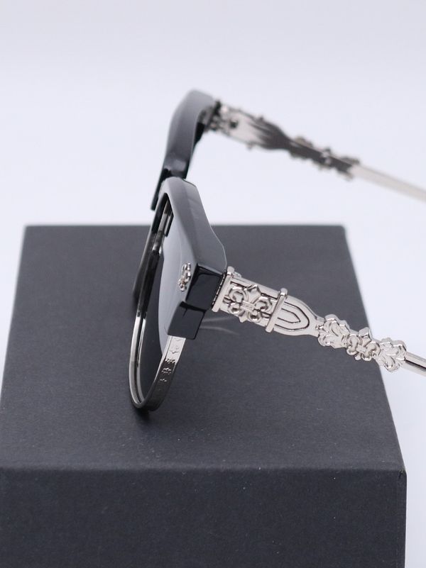 عینک برند CHROME HEARTS کد 181487