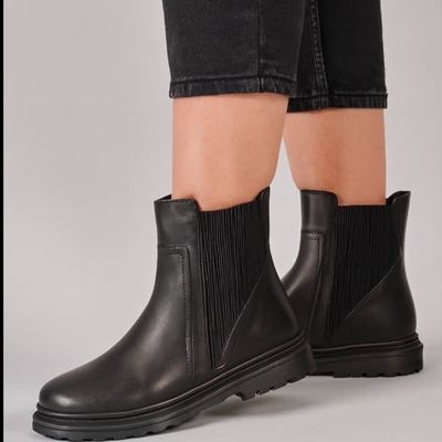 نیم بوت کشی