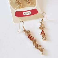 گوشواره عصایی طرح Merry Xmas (کریسمس مبارک) - نگیندار، طلایی و زیبا ،هدیه مناسب شب یلدا و کریسمس کد E155