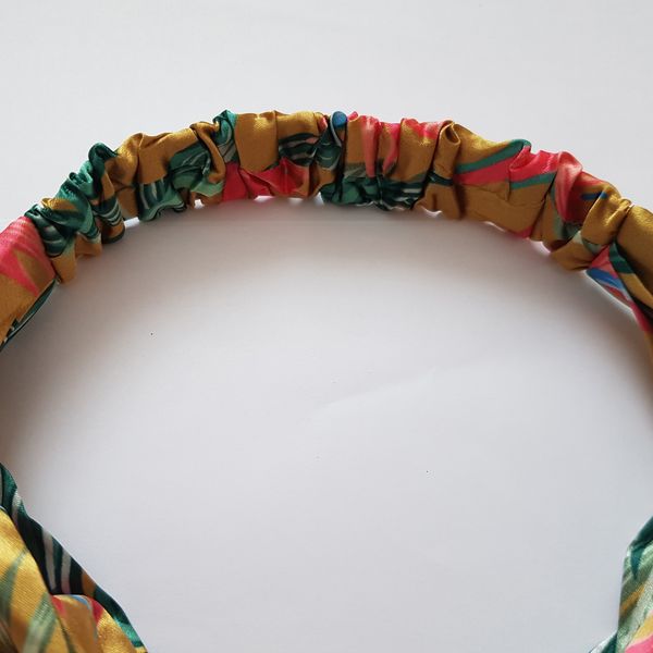 هدبند زنانه مدل هاوایی