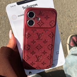 قاب Louis Vuitton Burgundy
