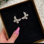 گوشواره نگین دار پروانه