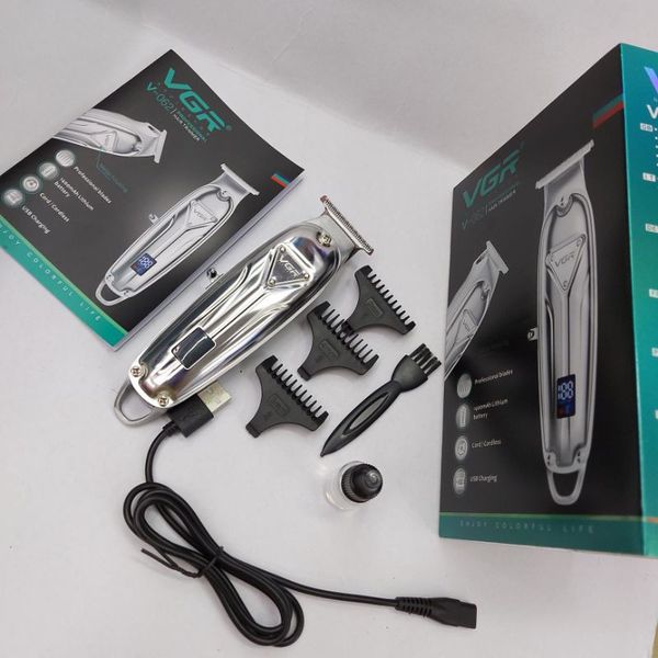 ماشین اصلاح مو صورت و سر وی جی ار مدل V-062، استفاده به صورت خشک و مرطوب، منبع انرژی با کابل USB، تکنولوژی اصلاح به صورت برش مست