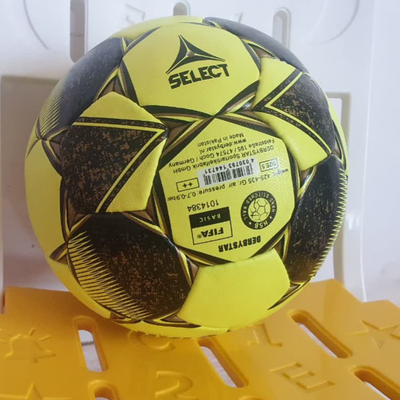 توپ چمن سلکت سایز 5