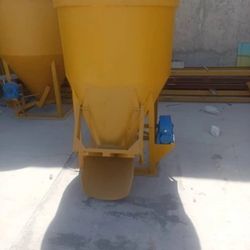باکت تخلیه بتن 750 لیتری زیر گیربکسی