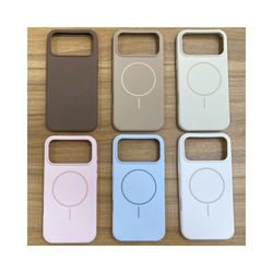 کاور گارد قاب طرح سیلیکونی پاک کنی مگسیف دار مناسب برای گوشی موبایل اپل IPHONE 17 PRO MAX