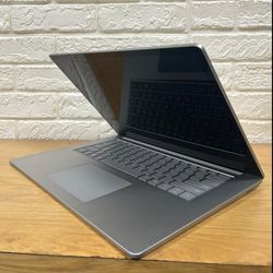 microsoft surface laptop 3 core i7(10)/ram 16gig/ssd 256 gig/graphic intel iris/silver