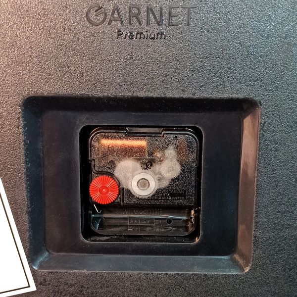 ساعت دیواری گارنت مدل 5021GN*439