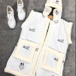 وست پافر تدی و مموری ضد آب گلدوزی کلاهدار سفید با دو جیب