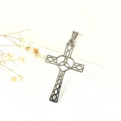 پلاک صلیب قلبی نقره ای استیل کد 8688