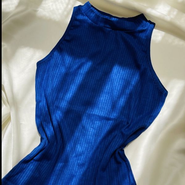 تاپ راحتی و زیر مانتویی یقه گرد