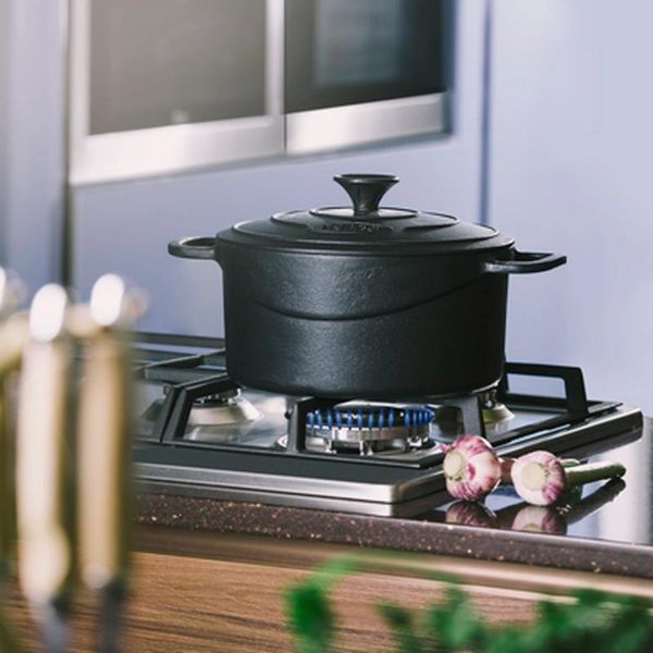 قابلمه چدن نالینو مدل Feleti سایز 10 به همراه استند چوبی