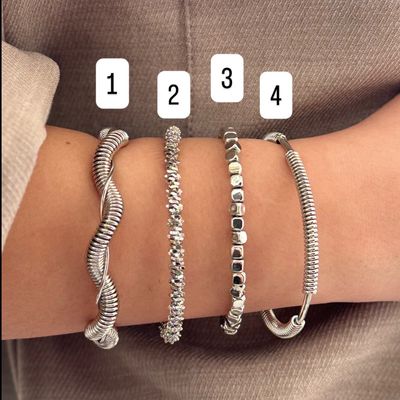 دستبند بنگل نقره ای مدل 3