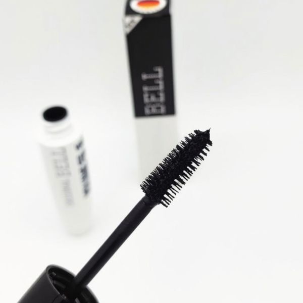 ریمل حجم دهنده بلک لش BELL